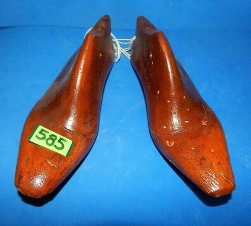585 coppia antiche forme - 585.,